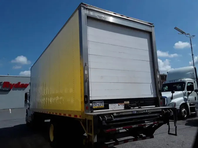 2018 FREIGHTLINER M2 106