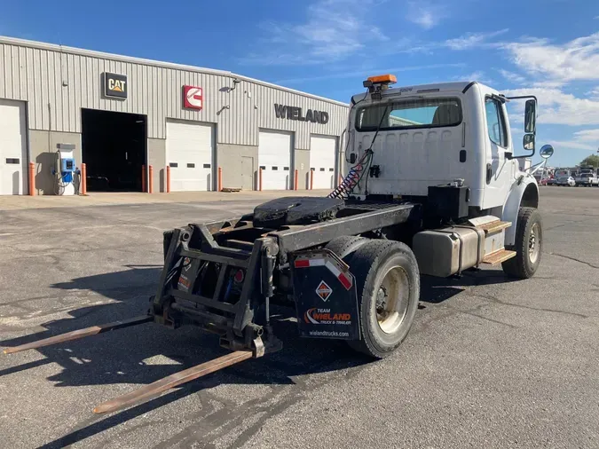 2016 Freightliner M2 106