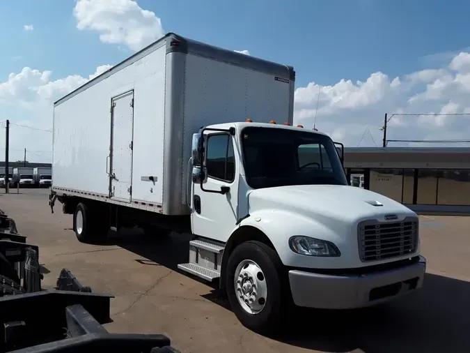 2019 FREIGHTLINER M2 106