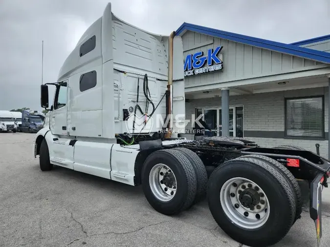 2019 VOLVO VNL64T760