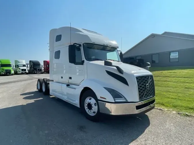 2020 VOLVO VNL64T760