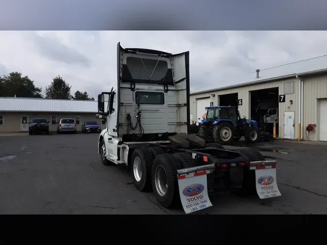2018 Volvo VNL300