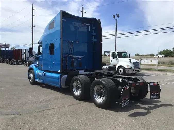 2022 PETERBILT 579