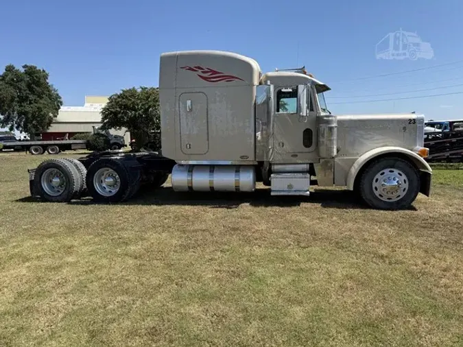 2002 PETERBILT 379EXHD