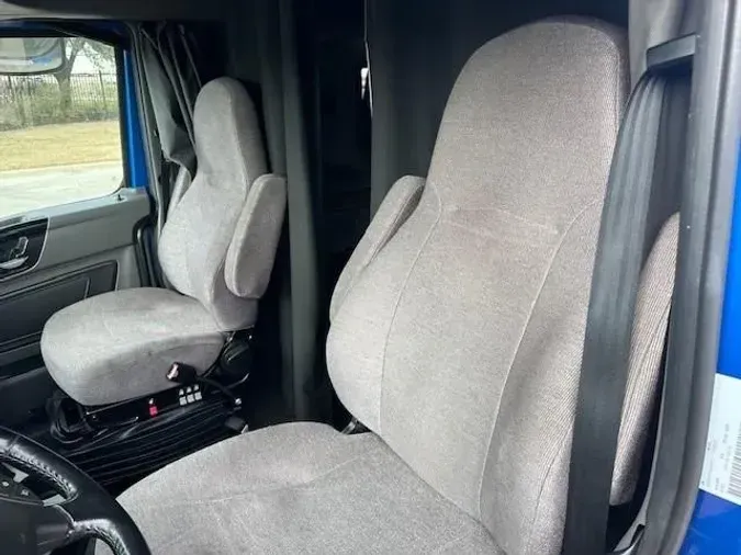 2022 International LT625