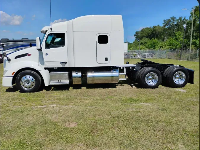 2022 Peterbilt 579c10e324682bb7f9e33e1f3e318ec1e0a