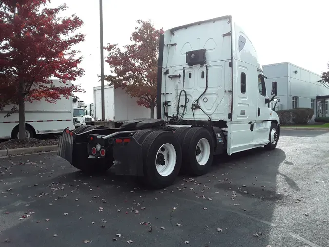 2020 FREIGHTLINER/MERCEDES CASCADIA 125