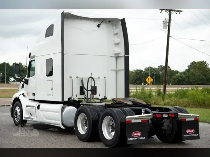 2022 PETERBILT 579