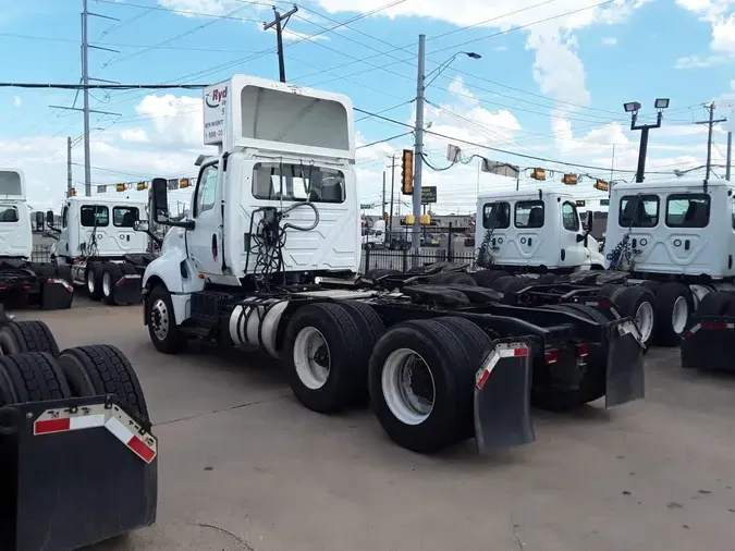 2019 NAVISTAR INTERNATIONAL LT625 DAYCAB T/A