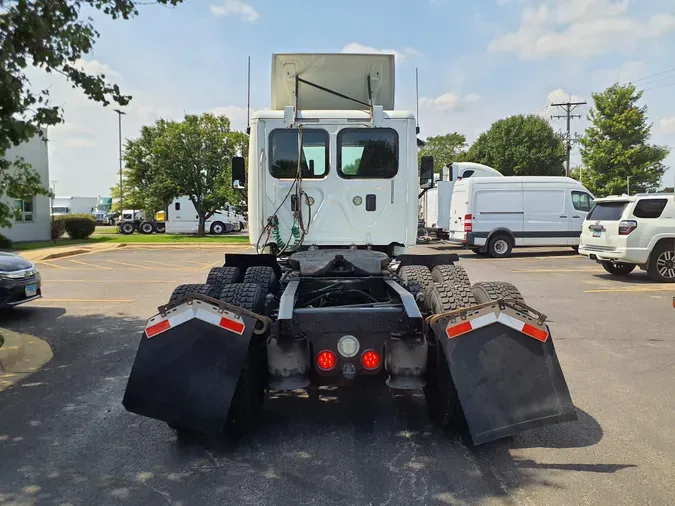 2016 FREIGHTLINER/MERCEDES CASCADIA 125