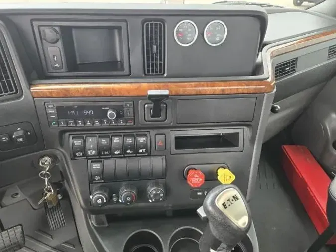 2022 International LT625c1186dfa11fb9f7319f602e8e68ba63b