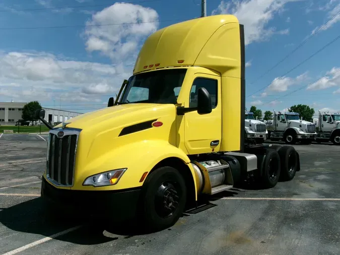 2023 Peterbilt 579c11b75e88de7e3435779480dc715fc17