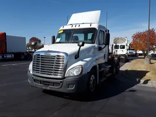 2017 FREIGHTLINER/MERCEDES CASCADIA 125