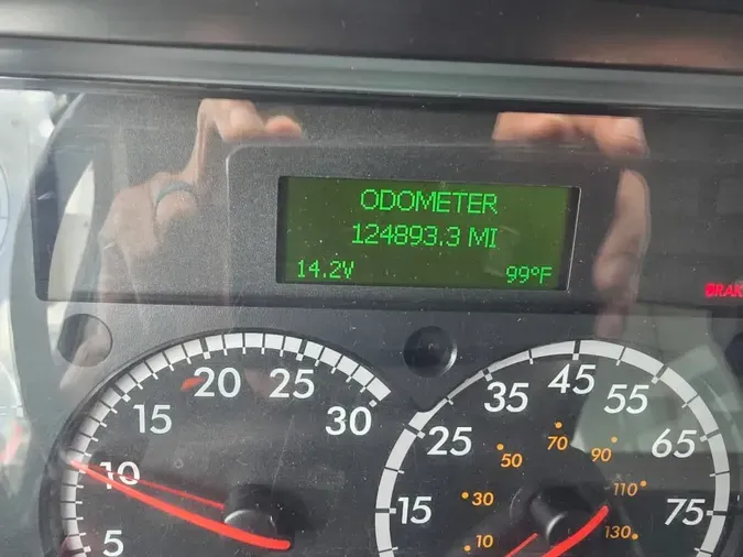 2019 FREIGHTLINER L1117/48