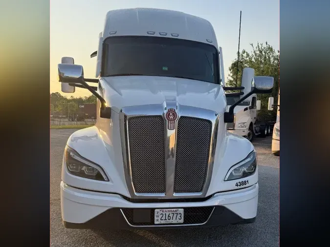 2023 Kenworth T680