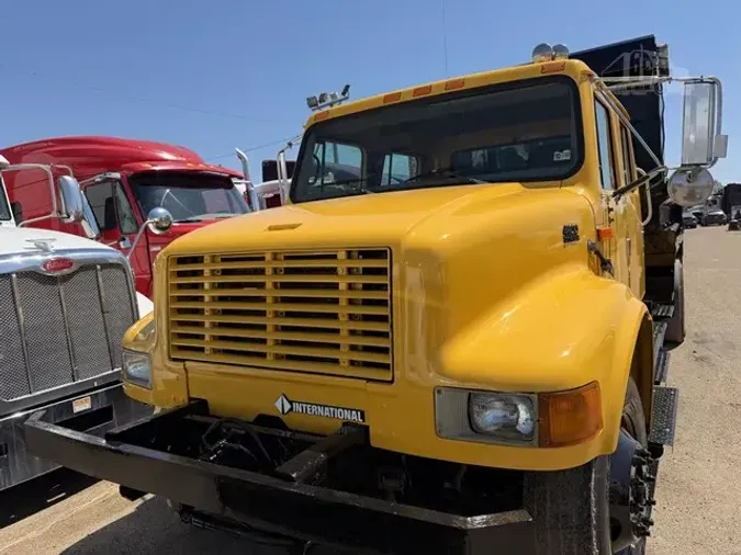 2002 INTERNATIONAL 4900c120360a61e308bbfd06c9f6d748fe84