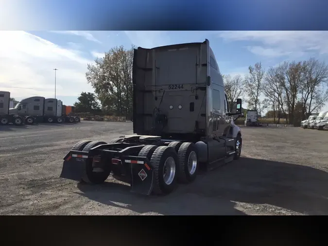 2022 International LT