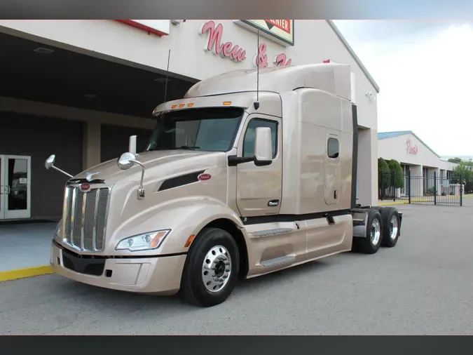 2023 Peterbilt 579