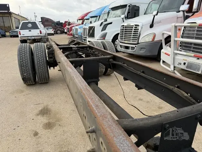 2005 INTERNATIONAL DURASTAR 4300