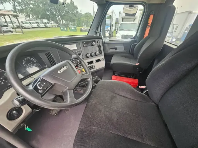 2019 FREIGHTLINER NEW CASCADIA PX12664