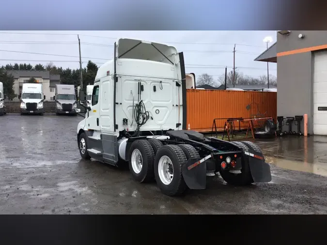 2020 Freightliner Cascadia