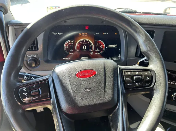 2022 Peterbilt 579c12b516445cc9ce001423cdf414c72a7