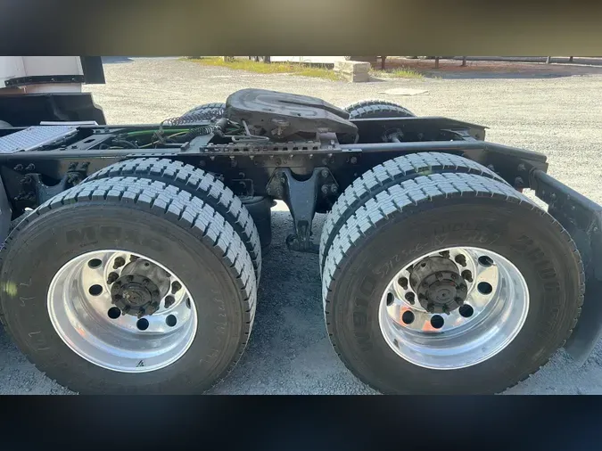 2022 International LT
