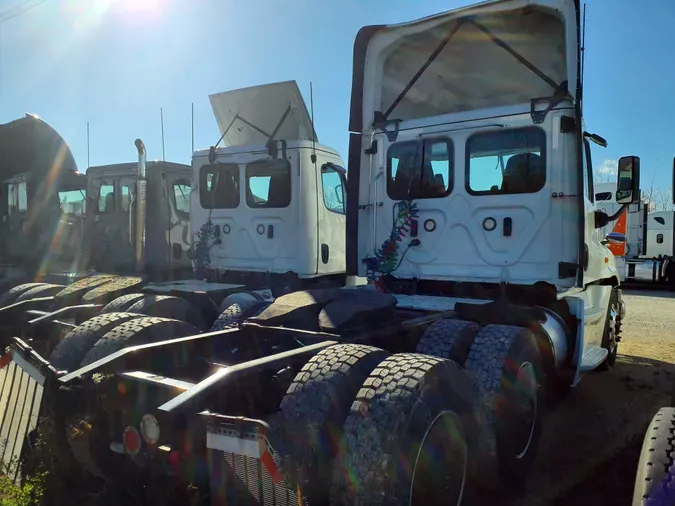 2020 FREIGHTLINER/MERCEDES CASCADIA 125