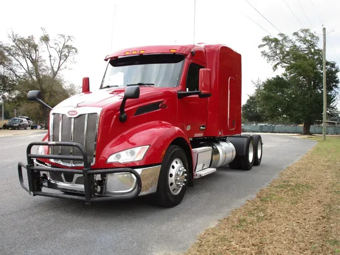 2022 Peterbilt 579