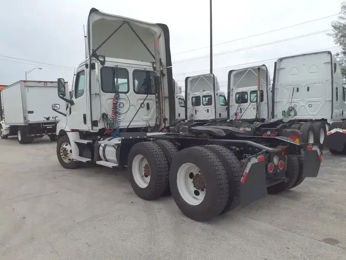 2020 FREIGHTLINER NEW CASCADIA PX12664