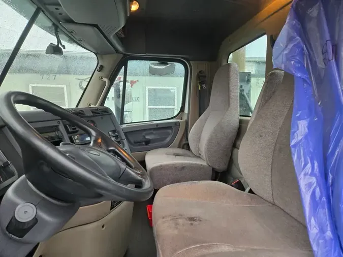 2016 FREIGHTLINER/MERCEDES CASCADIA