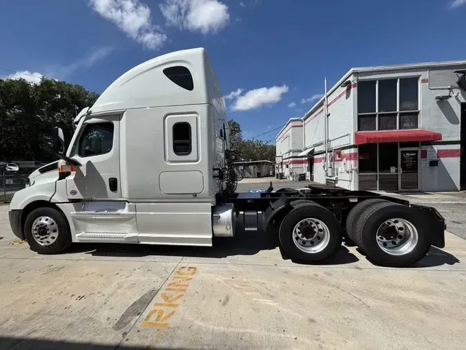 2022 FREIGHTLINER/MERCEDES NEW CASCADIA PX12664