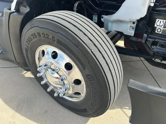 2022 Peterbilt 579