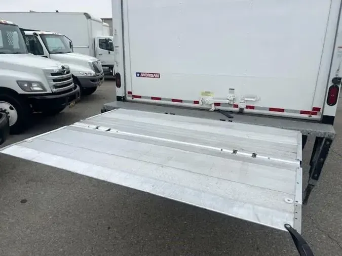 2024 Freightliner Business Class M2 106