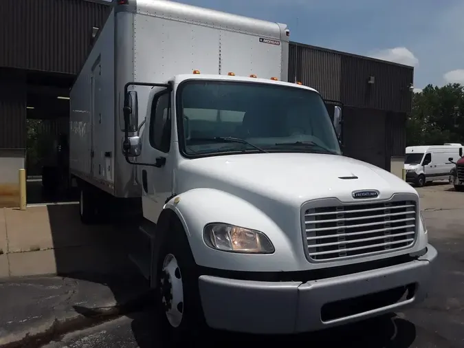 2019 FREIGHTLINER M2 106