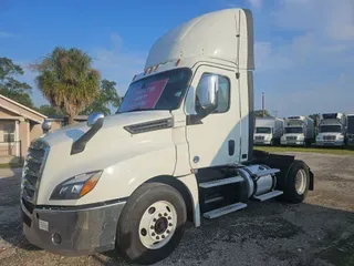 2019 FREIGHTLINER/MERCEDES NEW CASCADIA 126