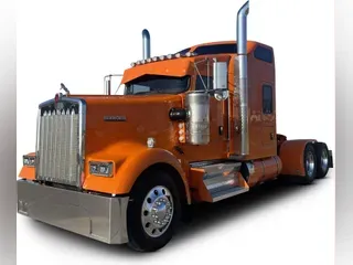 2022 Kenworth W900L