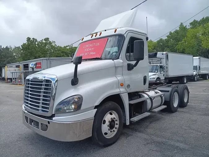 2019 FREIGHTLINER CASCADIA 125