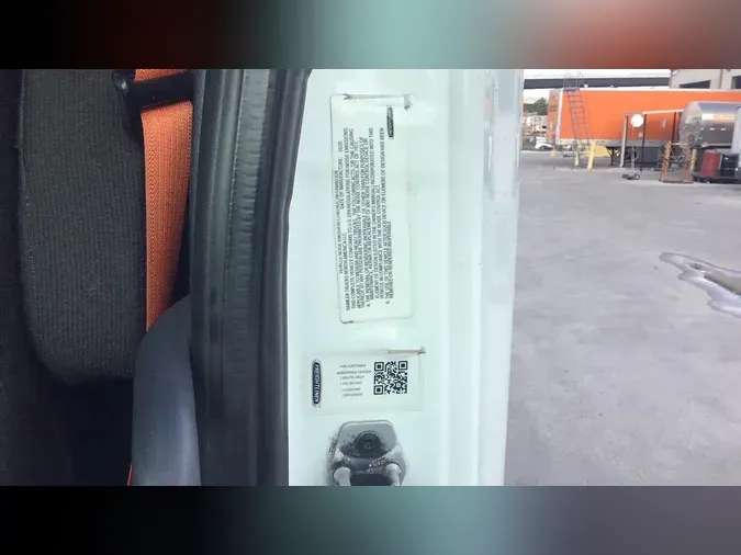 2021 Freightliner Cascadia 126