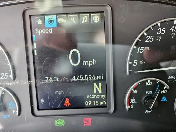 2022 FREIGHTLINER Cascadia 126