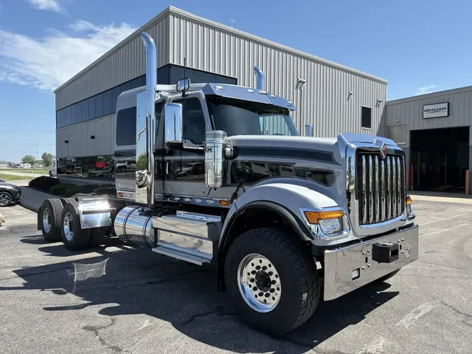 2027 International HX520 SLEEPERc156f21966eb834547a3bf450915b110