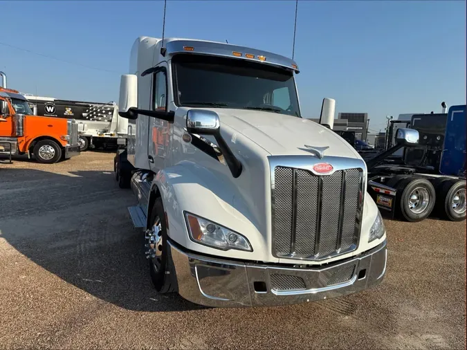 2023 Peterbilt 579