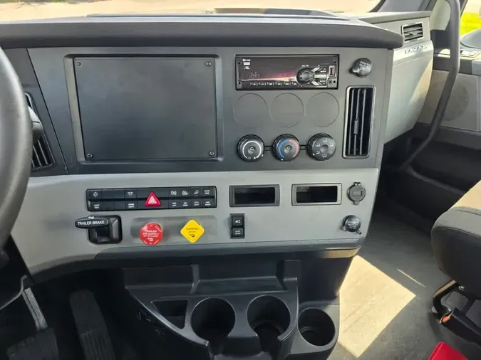 2020 FREIGHTLINER/MERCEDES NEW CASCADIA 116c15913b5c070ee192c59f2e4ee773e86