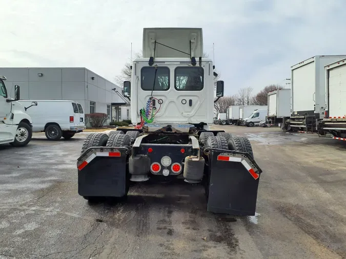 2018 FREIGHTLINER/MERCEDES CASCADIA 125