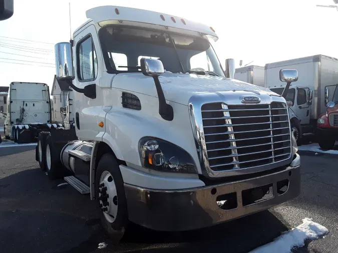 2018 FREIGHTLINER/MERCEDES CASCADIA 113