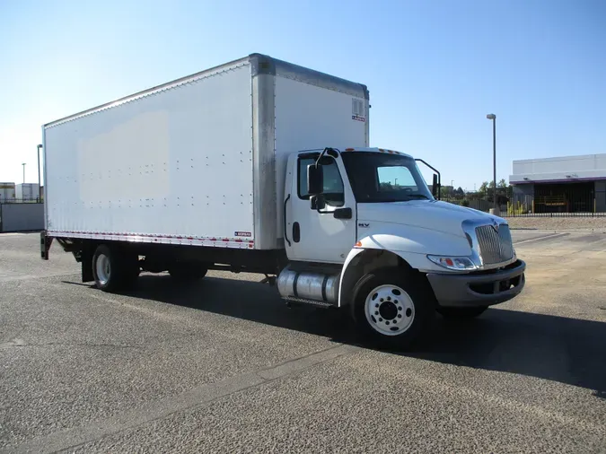 2021 NAVISTAR INTERNATIONAL MV607 (4X2)