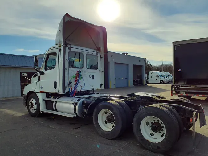 2020 FREIGHTLINER/MERCEDES NEW CASCADIA PX12664