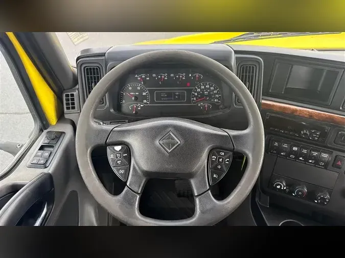 2019 INTERNATIONAL RH613