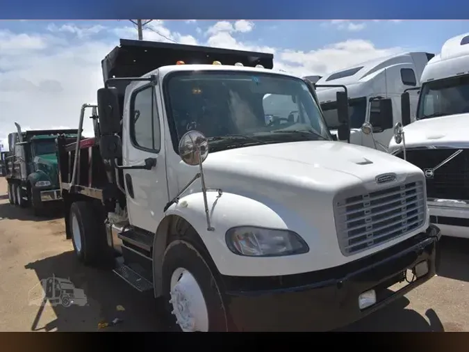 2013 FREIGHTLINER BUSINESS CLASS M2 106