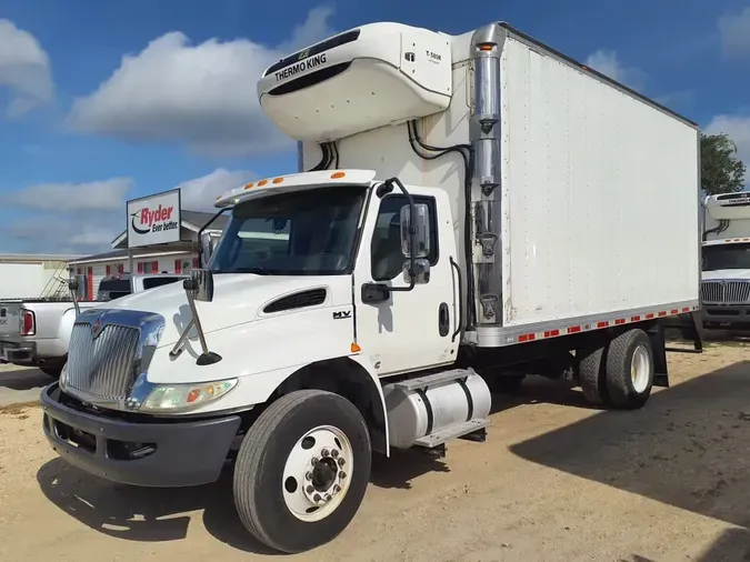 2020 NAVISTAR INTERNATIONAL MV607 (4X2)